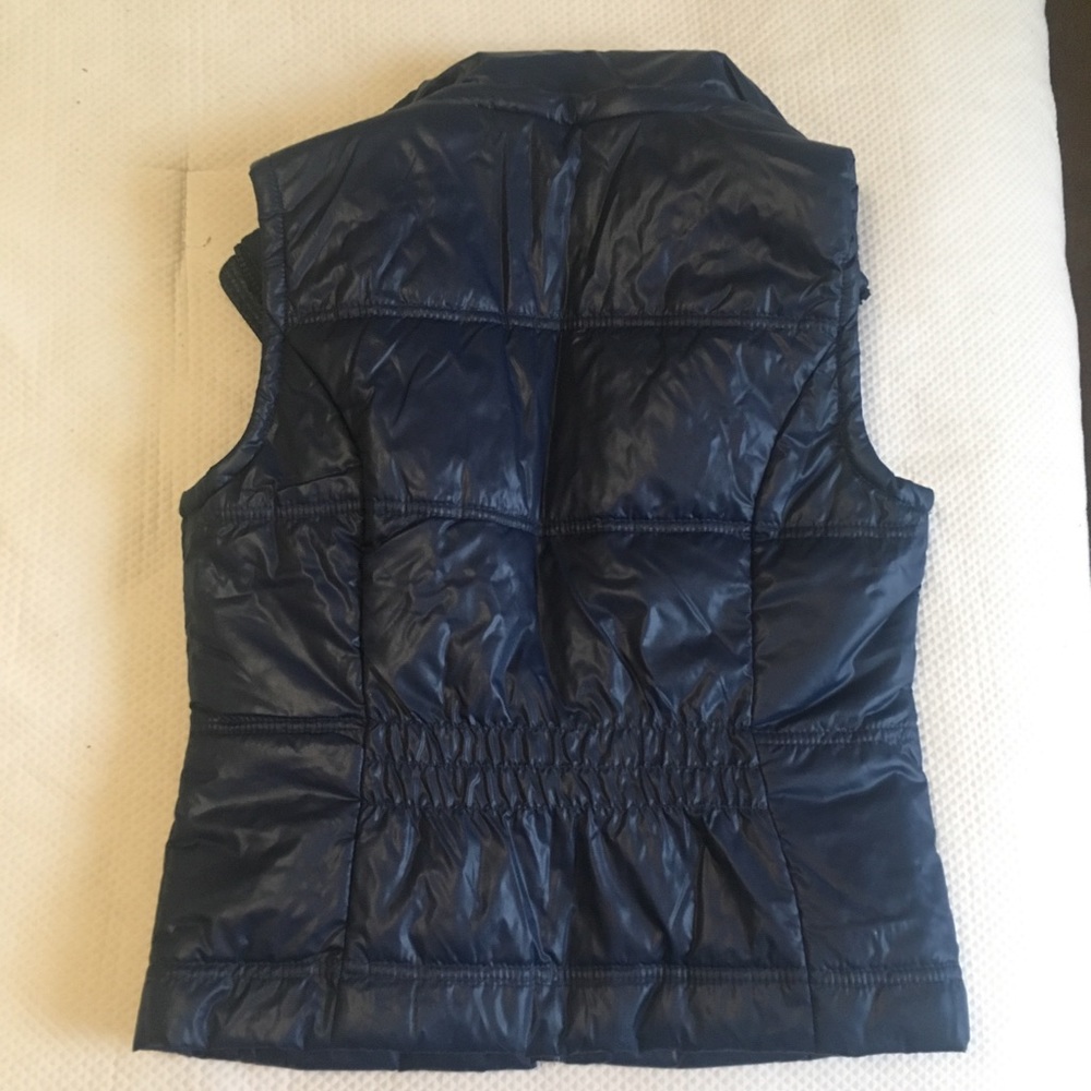 Navy Puffer Vest - Picture 3 of 3